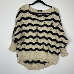 Dex Woman’s Dolman Sleeved Black Cream Fuzzy Sweater Size Medium